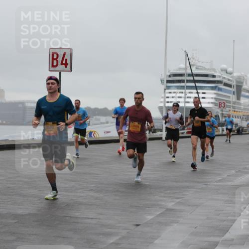 13.09.2026 - Kiel Lauf Andreas Tolksdorf http://msf.ph/oto/10410834 13.09.2026 11:43:43 Kiellinie 4, 3600, 2572, 12604, 3 meine-sportfotos.de
