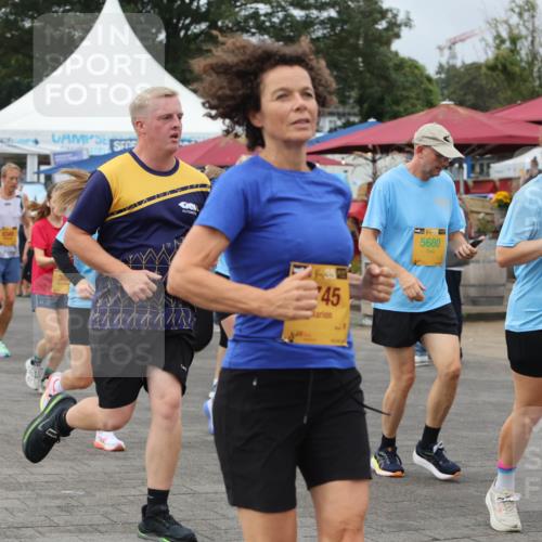 13.09.2026 - Kiel Lauf Andreas Tolksdorf http://msf.ph/oto/10410852 13.09.2026 10:01:45 Kiellinie 3933, 27, 8345, 38, 39, 45, 5680, 5821 meine-sportfotos.de