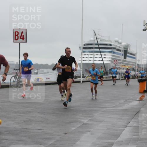13.09.2026 - Kiel Lauf Andreas Tolksdorf http://msf.ph/oto/10410880 13.09.2026 11:43:45 Kiellinie 12604, 4, 7084, 3 meine-sportfotos.de
