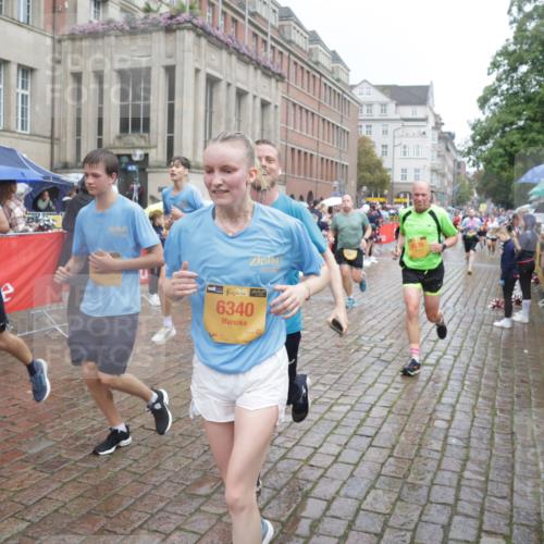 13.09.2026 - Kiel Lauf Yannick Fuchs http://msf.ph/oto/10410886 13.09.2026 10:41:37 Ziel 214, 604, 811, 827, 1183, 1241, 1445, 1772, 2387, 2531, 2532, 3249, 3329, 3330, 4959, 4976, 5058, 5108, 9369, 9395, 9455, 9567, 10273, 10575, 10579, 10960, 11336, 11461, 11484, 11586, 11610, 11813, 11858, 12039, 12419, 67, 849, 973, 1494, 1704, 1781, 1785, 1933, 2388, 2531, 2647, 2825, 2892, 3363, 3952, 3960, 4062, 4286, 4436, 4527, 4624, 4662, 4691, 4732, 4797, 5335, 5726, 5753, 5839, 5916, 6340, 6461, 6565, 6654, 6993, 7405, 7615, 8155, 9349, 9398, 9947, 10066, 10307 meine-sportfotos.de