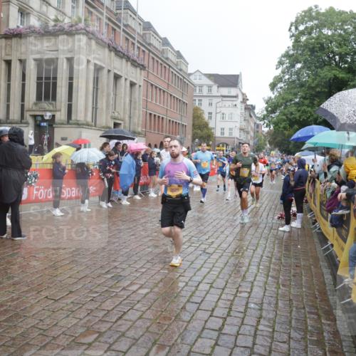 13.09.2026 - Kiel Lauf Yannick Fuchs http://msf.ph/oto/10410942 13.09.2026 10:41:40 Ziel 214, 604, 811, 1183, 1241, 1445, 1772, 2387, 2532, 3249, 3329, 3330, 3351, 4895, 4959, 5058, 5108, 5158, 6165, 6960, 7363, 7403, 9364, 9369, 9395, 9567, 10273, 10575, 10579, 10960, 11336, 11461, 11484, 11586, 11610, 11858, 12419, 67, 827, 849, 973, 1494, 1704, 1781, 1785, 1933, 2388, 2531, 2647, 2825, 3363, 3952, 3960, 4062, 4286, 4436, 4527, 4691, 4732, 4797, 4976, 5335, 5726, 5753, 5839, 5916, 6461, 6565, 6654, 6993, 8155, 9349, 9398, 9947, 10066, 10307 meine-sportfotos.de