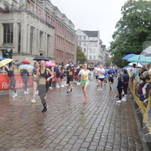 13.09.2026 - Kiel Lauf Yannick Fuchs http://msf.ph/oto/10410989 13.09.2026 10:41:47 Ziel 214, 698, 811, 1206, 1330, 1445, 1507, 1772, 2387, 2547, 2927, 3249, 3330, 3351, 4895, 4959, 5108, 5158, 6165, 6564, 6960, 7363, 7403, 8151, 8937, 9364, 9369, 9395, 9526, 10273, 10575, 10960, 11336, 11461, 11484, 11530, 11610, 11659, 11858, 12419, 67, 214, 604, 827, 849, 1183, 1241, 1494, 1704, 1772, 1785, 1933, 2388, 2531, 2532, 2647, 3329, 3330, 3363, 3960, 4062, 4436, 4527, 4732, 4976, 5058, 5335, 5726, 5753, 5839, 6461, 6654, 6993, 8155, 9398, 9947, 10066, 10307, 150 meine-sportfotos.de