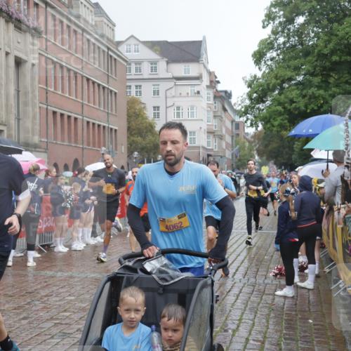 13.09.2026 - Kiel Lauf Yannick Fuchs http://msf.ph/oto/10411013 13.09.2026 10:41:57 Ziel 580, 1206, 1330, 1416, 1507, 1755, 2013, 2375, 2535, 2547, 2667, 2927, 3188, 3212, 3372, 3985, 4559, 5265, 5322, 5749, 6564, 6656, 6917, 7923, 8151, 8547, 8549, 8937, 8981, 9147, 9391, 9526, 9912, 10589, 10725, 10790, 11021, 11659, 11916, 12639, 67, 214, 604, 698, 811, 827, 849, 1183, 1241, 1445, 1494, 1507, 1772, 1933, 2387, 2531, 2532, 2647, 2927, 3249, 3329, 3330, 3351, 3960, 4062, 4895, 4959, 4976, 5058, 5108, 5158, 5335, 5726, 6165, 6960, 6993, 10307, 150, 239, 1704 meine-sportfotos.de
