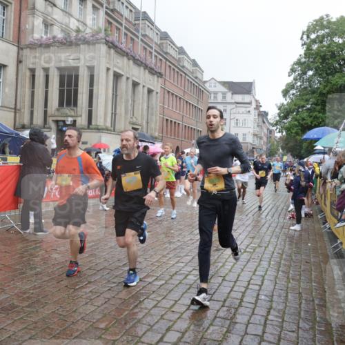 13.09.2026 - Kiel Lauf Yannick Fuchs http://msf.ph/oto/10411014 13.09.2026 10:42:00 Ziel 580, 1206, 1416, 1755, 2013, 2375, 2535, 2547, 2667, 2819, 3188, 3212, 3372, 3985, 4559, 4604, 5265, 5322, 5749, 6175, 6236, 6656, 6917, 7051, 7923, 8547, 8549, 8937, 8981, 9147, 9391, 9526, 9595, 9912, 9920, 10589, 10725, 10790, 10877, 11021, 11659, 11916, 12639, 67, 214, 604, 698, 811, 827, 849, 1183, 1241, 1330, 1445, 1507, 1772, 2387, 2531, 2532, 2927, 3249, 3329, 3330, 3351, 4895, 4959, 4976, 5058, 5108, 5158, 5335, 5726, 6165, 6564, 6960, 6993, 150, 239 meine-sportfotos.de