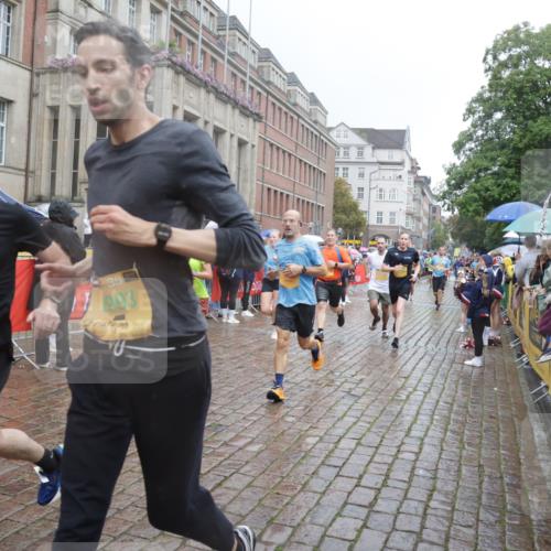 13.09.2026 - Kiel Lauf Yannick Fuchs http://msf.ph/oto/10411033 13.09.2026 10:42:00 Ziel 580, 1206, 1416, 1755, 2013, 2375, 2535, 2547, 2667, 2819, 3188, 3212, 3372, 3985, 4559, 4604, 5265, 5322, 5749, 6175, 6236, 6656, 6917, 7051, 7923, 8547, 8549, 8937, 8981, 9147, 9391, 9526, 9595, 9912, 9920, 10589, 10725, 10790, 10877, 11021, 11659, 11916, 12639, 67, 214, 604, 698, 811, 827, 849, 1183, 1241, 1330, 1445, 1507, 1772, 2387, 2531, 2532, 2927, 3249, 3329, 3330, 3351, 4895, 4959, 4976, 5058, 5108, 5158, 5335, 5726, 6165, 6564, 6960, 6993, 150, 239 meine-sportfotos.de