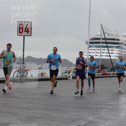 13.09.2026 - Kiel Lauf Andreas Tolksdorf http://msf.ph/oto/10411050 13.09.2026 11:43:53 Kiellinie 4, 1510, 6992, 83, 11817 meine-sportfotos.de