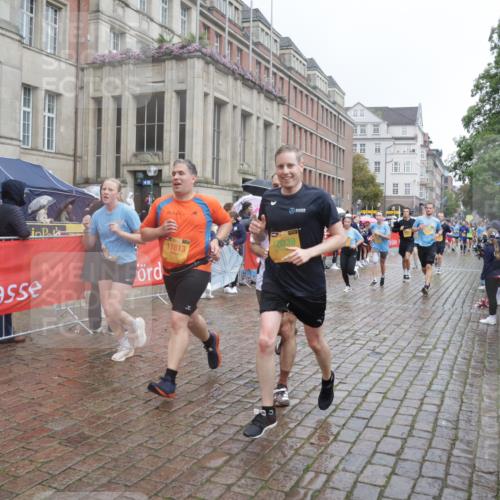 13.09.2026 - Kiel Lauf Yannick Fuchs http://msf.ph/oto/10411052 13.09.2026 10:42:02 Ziel 150, 580, 1416, 1755, 2013, 2375, 2535, 2665, 2667, 2819, 3188, 3212, 3372, 3985, 4399, 4475, 4513, 4559, 4604, 5265, 5322, 5669, 5749, 6175, 6236, 6587, 6656, 6917, 7051, 7923, 8547, 8549, 8981, 9147, 9391, 9595, 9912, 9920, 10452, 10589, 10725, 10790, 10877, 11021, 11916, 12639, 214, 604, 698, 811, 827, 1183, 1206, 1241, 1330, 1445, 1507, 1772, 2387, 2531, 2532, 2547, 2927, 3249, 3329, 3330, 3351, 4895, 4959, 4976, 5058, 5108, 5158, 6165, 6564, 6960, 239, 2224, 2314 meine-sportfotos.de