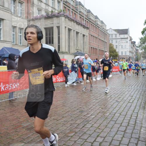 13.09.2026 - Kiel Lauf Yannick Fuchs http://msf.ph/oto/10411094 13.09.2026 10:42:06 Ziel 150, 580, 1416, 1755, 2375, 2665, 2667, 2819, 3188, 3212, 3372, 3985, 4399, 4475, 4513, 4604, 5155, 5265, 5322, 5669, 5749, 6175, 6236, 6587, 7051, 7475, 7923, 8034, 8547, 9147, 9391, 9420, 9595, 9912, 9920, 10452, 10725, 10877, 11021, 12639, 214, 604, 698, 811, 1183, 1206, 1241, 1330, 1416, 1445, 1507, 1772, 2013, 2375, 2387, 2532, 2535, 2547, 2667, 2927, 3249, 3329, 3330, 3351, 4559, 4895, 4959, 5058, 5108, 5158, 6165, 6564, 6656, 6917, 6960, 239, 1638, 2224, 2314 meine-sportfotos.de