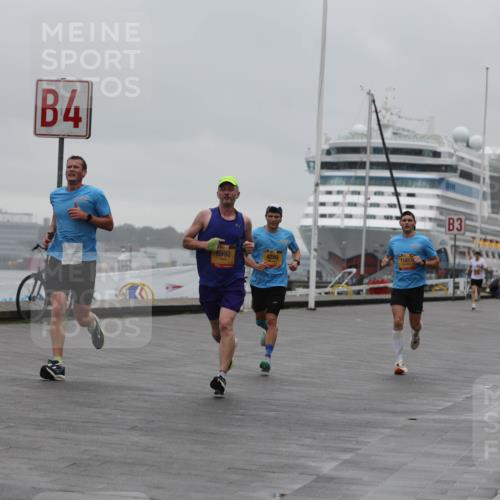 13.09.2026 - Kiel Lauf Andreas Tolksdorf http://msf.ph/oto/10411097 13.09.2026 11:43:54 Kiellinie 4, 6992, 4280, 11817, 3 meine-sportfotos.de