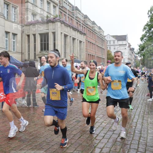 13.09.2026 - Kiel Lauf Yannick Fuchs http://msf.ph/oto/10411163 13.09.2026 10:42:11 Ziel 150, 294, 1328, 1755, 2665, 2819, 2972, 3212, 3254, 3985, 4399, 4475, 4513, 4604, 4919, 5155, 5669, 5749, 6175, 6236, 6587, 6677, 6678, 7051, 7475, 8034, 9391, 9420, 9595, 9635, 9712, 9920, 10452, 10725, 10877, 11175, 214, 580, 604, 698, 811, 1206, 1330, 1416, 1445, 1507, 1755, 1772, 2013, 2375, 2387, 2532, 2535, 2547, 2667, 2927, 3188, 3249, 3329, 3330, 3351, 3372, 3985, 4559, 4895, 4959, 5108, 5158, 5265, 5322, 5749, 6165, 6564, 6656, 6917, 6960, 239, 757, 1638, 2224, 2314 meine-sportfotos.de
