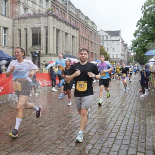 13.09.2026 - Kiel Lauf Yannick Fuchs http://msf.ph/oto/10411219 13.09.2026 10:42:14 Ziel 150, 239, 294, 1328, 2665, 2820, 2972, 3254, 3367, 4399, 4475, 4513, 4604, 4919, 5155, 5669, 5802, 6020, 6175, 6587, 6677, 6678, 7475, 8034, 9420, 9635, 9712, 9920, 10452, 10465, 11175, 580, 698, 811, 1206, 1330, 1416, 1445, 1507, 1755, 2013, 2375, 2387, 2535, 2547, 2667, 2819, 2927, 3188, 3212, 3249, 3351, 3372, 3985, 4559, 4895, 4959, 5108, 5158, 5265, 5322, 5749, 6165, 6236, 6564, 6656, 6917, 6960, 757, 1638, 2224, 2314, 2507, 3821, 4451, 811, 10960 meine-sportfotos.de