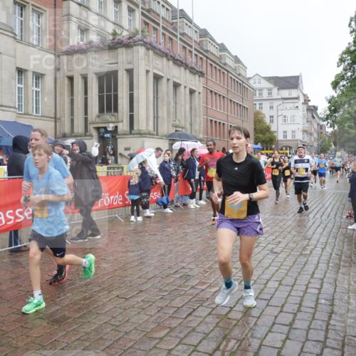 13.09.2026 - Kiel Lauf Yannick Fuchs http://msf.ph/oto/10411247 13.09.2026 10:42:15 Ziel 150, 239, 294, 1245, 1328, 2665, 2820, 2972, 3254, 3367, 4399, 4475, 4513, 4604, 4919, 5155, 5669, 5802, 6020, 6175, 6587, 6677, 6678, 7475, 8034, 9420, 9635, 9712, 10452, 10465, 11175, 580, 698, 811, 1206, 1330, 1416, 1445, 1507, 1755, 2013, 2375, 2387, 2535, 2547, 2667, 2819, 2927, 3188, 3212, 3249, 3351, 3372, 3985, 4559, 4604, 4895, 5158, 5265, 5322, 5749, 6165, 6175, 6236, 6564, 6656, 6917, 6960, 757, 1638, 2224, 2314, 2507, 3821, 4451, 811, 10960 meine-sportfotos.de