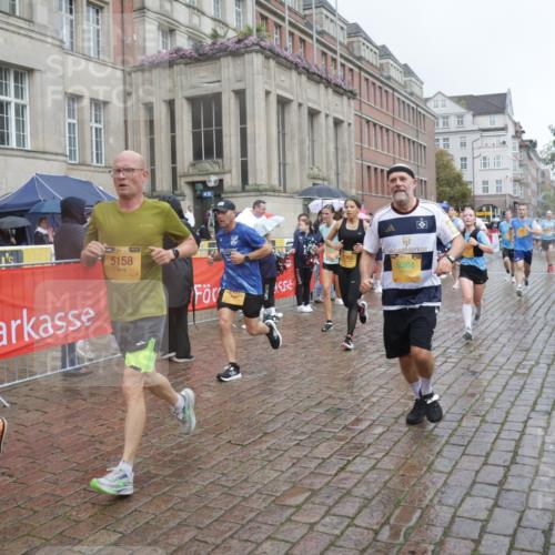 13.09.2026 - Kiel Lauf Yannick Fuchs http://msf.ph/oto/10411274 13.09.2026 10:42:17 Ziel 239, 294, 1245, 1328, 2224, 2314, 2665, 2820, 2972, 3254, 3367, 4475, 4513, 4919, 5155, 5802, 6020, 6587, 6677, 6678, 7299, 7475, 8034, 9152, 9420, 9548, 9635, 9712, 10465, 10625, 11175, 150, 580, 698, 1206, 1330, 1416, 1507, 1755, 2013, 2375, 2535, 2547, 2665, 2667, 2819, 2927, 3188, 3212, 3351, 3372, 3985, 4399, 4475, 4513, 4559, 4604, 4895, 5158, 5265, 5322, 5669, 5749, 6165, 6175, 6236, 6564, 6587, 6656, 6917, 6960, 757, 1638, 2507, 3821, 4451, 811, 3351, 10960 meine-sportfotos.de