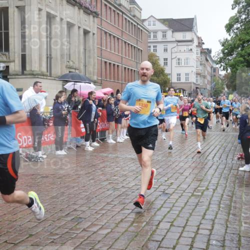 13.09.2026 - Kiel Lauf Yannick Fuchs http://msf.ph/oto/10411310 13.09.2026 10:42:22 Ziel 239, 294, 1245, 1328, 1638, 2224, 2314, 2820, 2972, 3254, 3367, 4919, 5636, 5802, 5877, 6020, 6677, 6678, 7299, 7586, 8304, 8318, 9135, 9152, 9548, 9635, 9712, 10465, 10625, 11148, 11175, 12619, 150, 580, 1206, 1330, 1416, 1507, 1755, 2013, 2375, 2535, 2547, 2665, 2667, 2819, 2927, 3188, 3212, 3372, 3985, 4399, 4475, 4513, 4559, 4604, 5155, 5265, 5322, 5669, 5749, 6175, 6236, 6564, 6587, 6656, 6917, 757, 2507, 3821, 4451, 811, 3351, 10960 meine-sportfotos.de