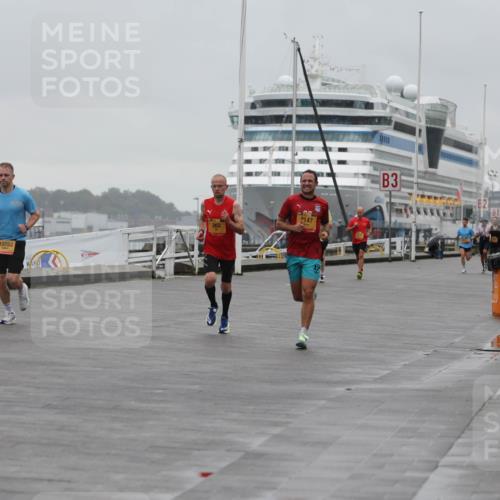 13.09.2026 - Kiel Lauf Andreas Tolksdorf http://msf.ph/oto/10411347 13.09.2026 11:44:17 Kiellinie 4, 263, 10283, 2147, 3 meine-sportfotos.de