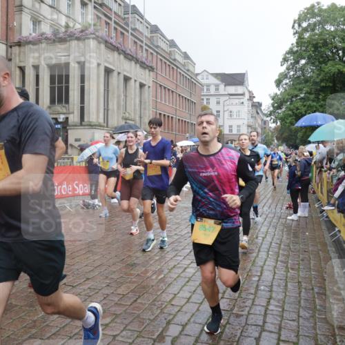 13.09.2026 - Kiel Lauf Yannick Fuchs http://msf.ph/oto/10411389 13.09.2026 10:42:30 Ziel 757, 1245, 1638, 2224, 2314, 2507, 2745, 3821, 4034, 4320, 4352, 4451, 5476, 5636, 5877, 6088, 6615, 7187, 7299, 7586, 8304, 8318, 8418, 8758, 8847, 9135, 9152, 9548, 10112, 10272, 10328, 10558, 10625, 10724, 11148, 11770, 12619, 150, 239, 294, 580, 1245, 1328, 1416, 1755, 2375, 2665, 2667, 2819, 2820, 2972, 3188, 3212, 3254, 3367, 3372, 3985, 4399, 4475, 4513, 4604, 4919, 5155, 5265, 5322, 5669, 5749, 5802, 6020, 6175, 6236, 6587, 6656, 6677, 6678, 3188, 5265 meine-sportfotos.de