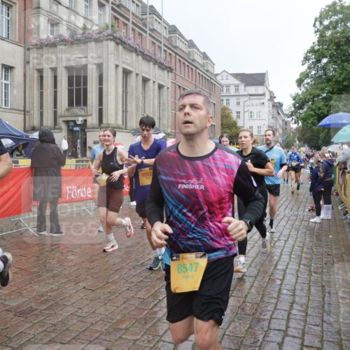 13.09.2026 - Kiel Lauf Yannick Fuchs http://msf.ph/oto/10411394 13.09.2026 10:42:31 Ziel 757, 1638, 2224, 2314, 2507, 2745, 3821, 4034, 4320, 4352, 4451, 5476, 5636, 5877, 6088, 6196, 6615, 7187, 7299, 7586, 8304, 8318, 8418, 8458, 8758, 8847, 9135, 9152, 9548, 10112, 10272, 10328, 10558, 10625, 10724, 11148, 11770, 12619, 150, 239, 294, 580, 1245, 1328, 1416, 1755, 2375, 2665, 2667, 2819, 2820, 2972, 3188, 3212, 3254, 3367, 3372, 3985, 4399, 4475, 4513, 4604, 4919, 5155, 5265, 5322, 5669, 5749, 5802, 6020, 6175, 6236, 6587, 6677, 6678, 9152, 3188, 5265 meine-sportfotos.de