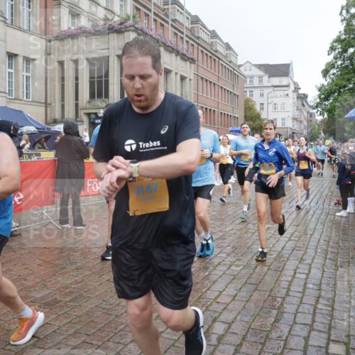 13.09.2026 - Kiel Lauf Yannick Fuchs http://msf.ph/oto/10411421 13.09.2026 10:42:34 Ziel 757, 1638, 2507, 2745, 3474, 3821, 4034, 4320, 4352, 4451, 5476, 5636, 5877, 5952, 6088, 6196, 6615, 7187, 7586, 7685, 8304, 8318, 8418, 8458, 8635, 8758, 8847, 10112, 10272, 10328, 10558, 10724, 11770, 12001, 12155, 12619, 150, 239, 294, 1245, 1328, 1755, 2224, 2314, 2665, 2819, 2820, 2972, 3212, 3254, 3367, 3372, 3985, 4399, 4475, 4513, 4604, 4919, 5155, 5669, 5749, 5802, 6020, 6175, 6236, 6587, 6677, 6678, 7299, 7586, 8304, 9152, 3188, 5265 meine-sportfotos.de