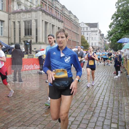 13.09.2026 - Kiel Lauf Yannick Fuchs http://msf.ph/oto/10411442 13.09.2026 10:42:35 Ziel 757, 1638, 2507, 2745, 3036, 3474, 3821, 4034, 4320, 4352, 4451, 5476, 5636, 5877, 5952, 6088, 6196, 6615, 7014, 7187, 7685, 8318, 8418, 8458, 8635, 8758, 8847, 10112, 10272, 10328, 10558, 10724, 11770, 12001, 12155, 12619, 150, 239, 294, 1245, 1328, 1755, 2224, 2314, 2665, 2819, 2820, 2972, 3212, 3254, 3367, 3372, 3985, 4399, 4475, 4513, 4604, 4919, 5155, 5669, 5749, 5802, 6020, 6175, 6236, 6587, 6677, 6678, 7299, 7586, 8304, 9152, 3188, 5265 meine-sportfotos.de