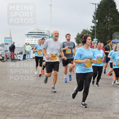13.09.2026 - Kiel Lauf Andreas Tolksdorf http://msf.ph/oto/10411459 13.09.2026 10:02:04 Kiellinie 6760, 38, 204, 10654, 4250, 713 meine-sportfotos.de