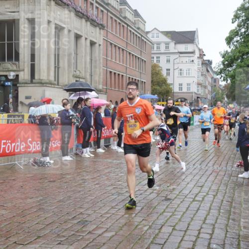 13.09.2026 - Kiel Lauf Yannick Fuchs http://msf.ph/oto/10411571 13.09.2026 10:42:44 Ziel 1680, 1975, 2239, 2273, 3036, 3260, 3474, 3584, 5450, 5911, 5933, 5952, 6129, 6136, 6147, 6196, 6320, 6567, 6839, 7014, 7422, 7685, 7692, 8458, 8635, 8759, 9341, 10667, 10711, 11164, 12001, 12155, 12208, 12825, 239, 294, 757, 1245, 1328, 1638, 2224, 2314, 2507, 2745, 2820, 2972, 3254, 3367, 3821, 4034, 4320, 4352, 4451, 4919, 5155, 5476, 5636, 5802, 5877, 6020, 6088, 6615, 6677, 6678, 7187, 7299, 7586, 8304, 9152, 2427, 5437, 5155, 7475, 8034, 9420 meine-sportfotos.de