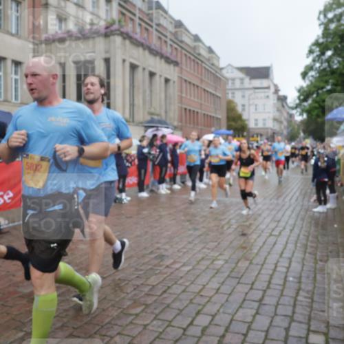 13.09.2026 - Kiel Lauf Yannick Fuchs http://msf.ph/oto/10411686 13.09.2026 10:42:51 Ziel 1680, 1975, 2239, 2273, 2999, 3260, 3584, 4120, 5450, 5814, 5911, 5933, 6129, 6136, 6147, 6320, 6567, 6839, 7188, 7422, 7657, 7692, 7814, 8287, 8759, 9177, 9341, 10485, 10667, 10711, 11129, 11164, 11643, 12208, 12279, 12825, 12827, 239, 757, 1245, 1328, 1638, 1680, 2224, 2314, 2507, 2745, 2820, 3036, 3367, 3474, 3821, 4034, 4320, 4352, 4451, 5476, 5636, 5802, 5877, 5952, 6020, 6088, 6196, 6615, 7014, 7187, 7299, 7586, 7685, 8304, 9152, 2427, 5437, 5155, 7475, 8034, 9420 meine-sportfotos.de