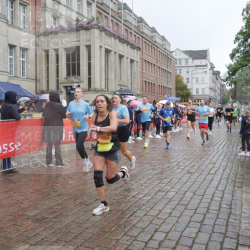 13.09.2026 - Kiel Lauf Yannick Fuchs http://msf.ph/oto/10411705 13.09.2026 10:42:53 Ziel 1975, 2273, 2627, 2999, 3260, 3572, 3584, 4120, 5298, 5450, 5814, 5911, 5933, 6129, 6136, 6320, 6567, 6839, 7188, 7422, 7555, 7657, 7692, 7814, 8287, 8759, 9177, 9341, 10485, 10667, 11129, 11643, 12208, 12279, 12825, 12827, 757, 1245, 1638, 1680, 2224, 2239, 2273, 2314, 2507, 2745, 2820, 3036, 3474, 3821, 4034, 4320, 4352, 4451, 5450, 5476, 5636, 5877, 5952, 6020, 6088, 6147, 6196, 6615, 6839, 7014, 7187, 7299, 7586, 7685, 8304, 9152, 2427, 5437, 9420 meine-sportfotos.de
