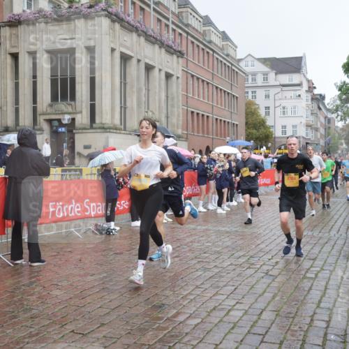 13.09.2026 - Kiel Lauf Yannick Fuchs http://msf.ph/oto/10411754 13.09.2026 10:42:56 Ziel 2427, 2481, 2627, 2999, 3248, 3260, 3572, 3584, 4120, 5298, 5814, 6121, 6129, 6136, 6179, 7188, 7422, 7555, 7657, 7692, 7814, 8287, 8759, 9177, 9341, 10485, 10667, 11129, 11146, 11344, 11643, 11726, 11984, 12208, 12279, 12825, 12827, 757, 1638, 1680, 1975, 2224, 2239, 2273, 2314, 2507, 2745, 3036, 3474, 3821, 4034, 4320, 4352, 4451, 5450, 5476, 5636, 5877, 5911, 5933, 5952, 6088, 6147, 6196, 6320, 6567, 6615, 6839, 7014, 7187, 7299, 7586, 7685, 7692, 8304, 9152, 5437 meine-sportfotos.de