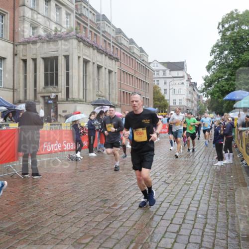13.09.2026 - Kiel Lauf Yannick Fuchs http://msf.ph/oto/10411772 13.09.2026 10:42:57 Ziel 2427, 2481, 2627, 2999, 3248, 3260, 3572, 3584, 4120, 5298, 5437, 5814, 6121, 6129, 6136, 6179, 7188, 7422, 7555, 7657, 7814, 8287, 9177, 9341, 9483, 10485, 10667, 11129, 11146, 11344, 11643, 11726, 11984, 12187, 12208, 12279, 12825, 12827, 757, 1638, 1680, 1975, 2224, 2239, 2273, 2314, 2507, 2745, 3036, 3474, 3584, 3821, 4034, 4320, 4352, 4451, 5450, 5476, 5636, 5877, 5911, 5933, 5952, 6088, 6147, 6196, 6320, 6567, 6615, 6839, 7014, 7187, 7299, 7586, 7685, 7692, 8304 meine-sportfotos.de