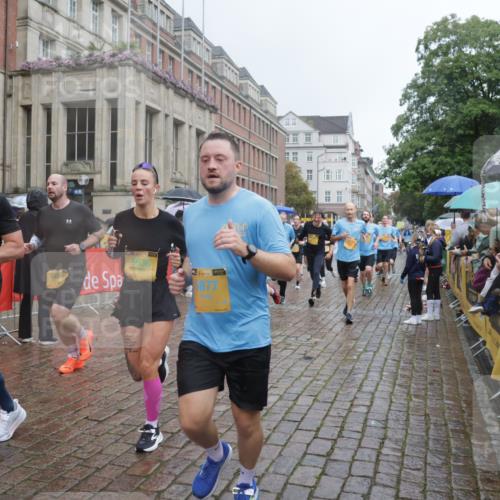 13.09.2026 - Kiel Lauf Yannick Fuchs http://msf.ph/oto/10411830 13.09.2026 10:43:01 Ziel 1290, 1931, 2427, 2481, 2502, 2627, 2999, 3248, 3572, 4120, 4825, 5298, 5437, 5814, 6121, 6179, 6439, 7188, 7555, 7814, 8287, 9177, 9483, 9627, 10485, 11129, 11146, 11344, 11643, 11726, 11984, 12187, 12279, 12480, 12827, 757, 1638, 1680, 1975, 2239, 2273, 2507, 2745, 2999, 3036, 3260, 3474, 3584, 3821, 4034, 4320, 4352, 4451, 5450, 5476, 5636, 5877, 5911, 5933, 5952, 6088, 6129, 6136, 6147, 6196, 6320, 6567, 6615, 6839, 7014, 7187, 7685, 7692, 485, 1178, 2131, 2887 meine-sportfotos.de