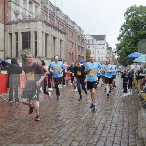 13.09.2026 - Kiel Lauf Yannick Fuchs http://msf.ph/oto/10411845 13.09.2026 10:43:02 Ziel 1290, 1931, 2427, 2481, 2502, 2627, 3248, 3572, 4120, 4825, 5298, 5414, 5437, 5814, 6121, 6179, 6439, 7188, 7555, 7814, 8287, 9177, 9483, 9627, 10485, 11129, 11146, 11344, 11643, 11726, 11971, 11984, 12187, 12279, 12480, 12827, 757, 1680, 1975, 2239, 2273, 2507, 2745, 2999, 3036, 3260, 3474, 3584, 3821, 4034, 4320, 4352, 4451, 5450, 5476, 5636, 5814, 5877, 5911, 5933, 5952, 6088, 6129, 6136, 6147, 6196, 6320, 6567, 6615, 6839, 7014, 7187, 7685, 7692, 485, 1178, 2131, 2887 meine-sportfotos.de