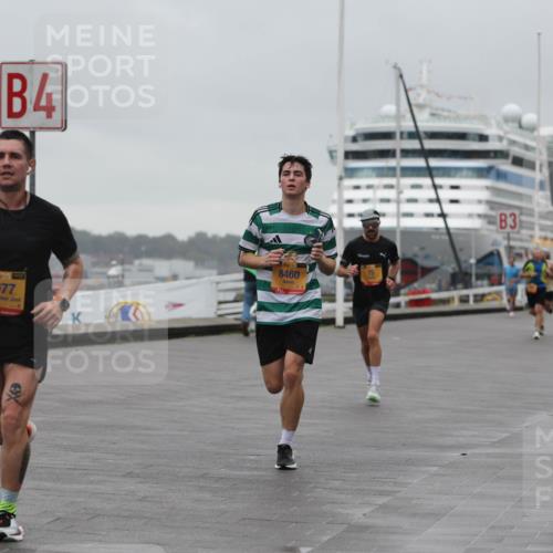 13.09.2026 - Kiel Lauf Andreas Tolksdorf http://msf.ph/oto/10411889 13.09.2026 11:45:07 Kiellinie 4, 35, 7077, 8460, 75, 3 meine-sportfotos.de