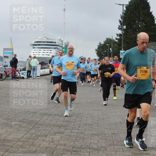 13.09.2026 - Kiel Lauf Andreas Tolksdorf http://msf.ph/oto/10411967 13.09.2026 10:02:20 Kiellinie 9279, 39, 7196, 4, 6185 meine-sportfotos.de