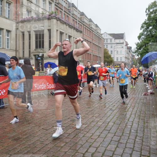 13.09.2026 - Kiel Lauf Yannick Fuchs http://msf.ph/oto/10412069 13.09.2026 10:43:18 Ziel 245, 485, 534, 610, 1069, 1121, 1178, 2119, 2131, 2376, 2633, 2887, 2954, 3169, 3911, 3976, 4124, 4218, 4282, 4690, 5070, 5222, 5679, 6139, 6231, 6492, 6655, 6713, 7262, 8038, 8488, 8511, 8825, 8959, 9632, 10450, 10812, 10955, 11010, 11162, 11566, 11635, 12040, 12165, 12824, 1290, 1931, 1975, 2273, 2427, 2481, 2502, 2627, 2999, 3248, 3260, 3572, 3584, 3976, 4120, 4825, 5298, 5414, 5437, 5450, 5814, 5911, 5933, 6121, 6129, 6136, 6320, 6567, 6839, 7692, 681 meine-sportfotos.de