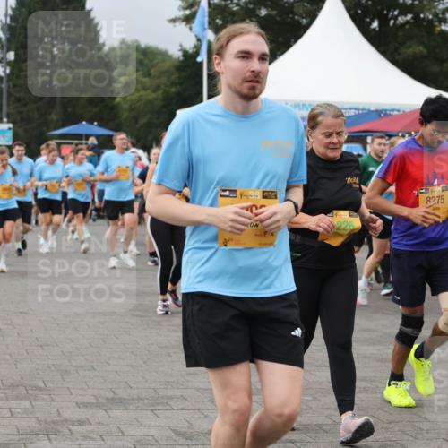 13.09.2026 - Kiel Lauf Andreas Tolksdorf http://msf.ph/oto/10412096 13.09.2026 10:02:25 Kiellinie 8275, 39, 38 meine-sportfotos.de
