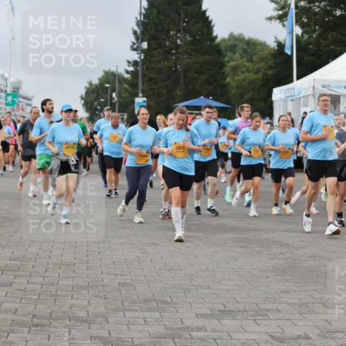 13.09.2026 - Kiel Lauf Andreas Tolksdorf http://msf.ph/oto/10412112 13.09.2026 10:02:26 Kiellinie 211016, 3061 meine-sportfotos.de