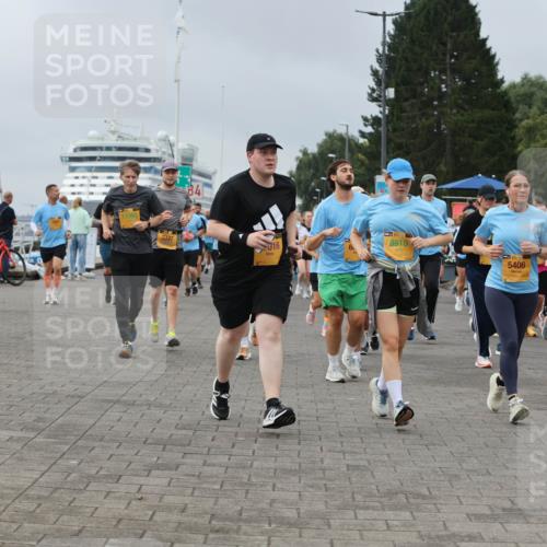 13.09.2026 - Kiel Lauf Andreas Tolksdorf http://msf.ph/oto/10412138 13.09.2026 10:02:28 Kiellinie 11988, 3337, 016, 39, 8910, 5406 meine-sportfotos.de