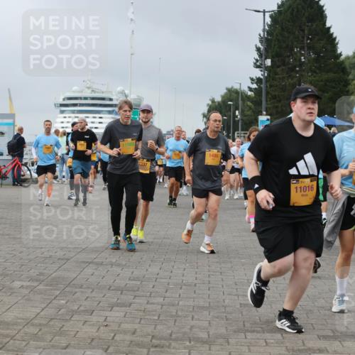 13.09.2026 - Kiel Lauf Andreas Tolksdorf http://msf.ph/oto/10412158 13.09.2026 10:02:29 Kiellinie 11988, 3337, 1486, 11016, 39, 8910 meine-sportfotos.de