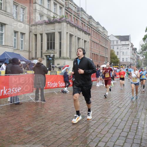 13.09.2026 - Kiel Lauf Yannick Fuchs http://msf.ph/oto/10412170 13.09.2026 10:43:24 Ziel 245, 485, 534, 681, 1069, 1178, 1500, 1720, 1780, 2119, 2131, 2680, 2800, 2887, 3132, 3911, 4124, 4218, 4282, 4690, 4718, 5222, 5679, 5715, 5848, 6079, 6231, 6422, 6492, 6536, 6655, 7199, 7262, 8038, 8488, 8511, 8825, 8952, 8959, 10173, 10450, 11010, 11162, 11566, 11635, 12040, 12342, 12544, 12779, 245, 610, 1121, 1290, 1931, 2376, 2427, 2481, 2502, 2627, 2633, 2954, 2999, 3169, 3248, 3260, 3572, 3976, 4120, 4825, 5070, 5298, 5414, 5437, 5814, 6121, 6129, 6136, 6139, 6492 meine-sportfotos.de
