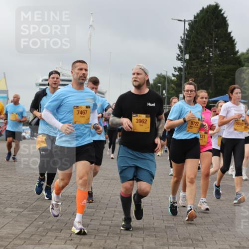 13.09.2026 - Kiel Lauf Andreas Tolksdorf http://msf.ph/oto/10412227 13.09.2026 10:02:34 Kiellinie 9605, 38, 7467, 38, 3962, 8722, 131, 3, 10320, 5532, 2234 meine-sportfotos.de