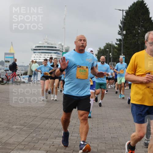 13.09.2026 - Kiel Lauf Andreas Tolksdorf http://msf.ph/oto/10412266 13.09.2026 10:02:39 Kiellinie 39, 8481, 38, 05, 30 meine-sportfotos.de