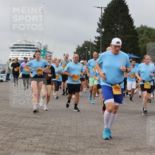 13.09.2026 - Kiel Lauf Andreas Tolksdorf http://msf.ph/oto/10412289 13.09.2026 10:02:41 Kiellinie 10116, 0536, 10124, 9663, 10082, 9955 meine-sportfotos.de