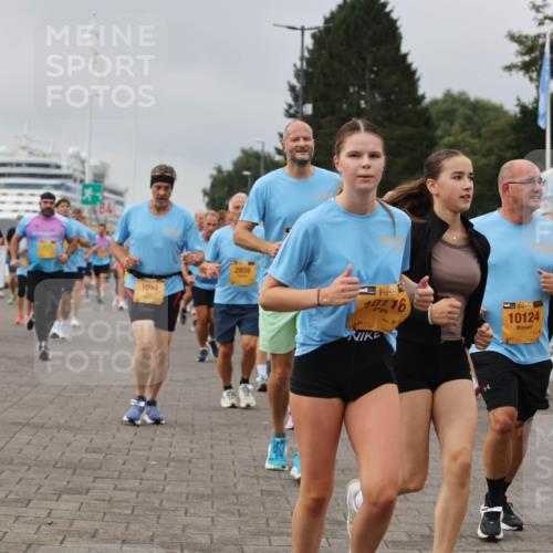 13.09.2026 - Kiel Lauf Andreas Tolksdorf http://msf.ph/oto/10412333 13.09.2026 10:02:44 Kiellinie 1094, 2859, 10716, 38, 10124 meine-sportfotos.de