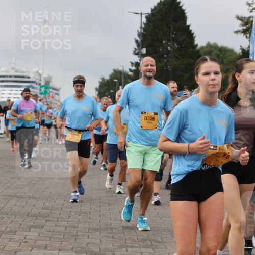 13.09.2026 - Kiel Lauf Andreas Tolksdorf http://msf.ph/oto/10412340 13.09.2026 10:02:44 Kiellinie 1094, 4, 39, 8326, 124 meine-sportfotos.de