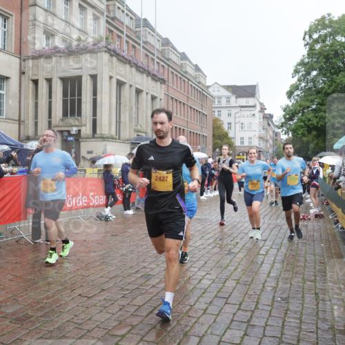 13.09.2026 - Kiel Lauf Yannick Fuchs http://msf.ph/oto/10412345 13.09.2026 10:43:35 Ziel 149, 1536, 1720, 2317, 2680, 3123, 3132, 4143, 4493, 4541, 4718, 4850, 4941, 5127, 5715, 5848, 6079, 6422, 6536, 6716, 7199, 8037, 8952, 9281, 9337, 9823, 10247, 11067, 11774, 12544, 12778, 12779, 245, 485, 534, 610, 681, 1069, 1121, 1178, 1290, 1500, 1780, 1931, 2119, 2131, 2376, 2427, 2481, 2502, 2633, 2800, 2887, 2954, 3169, 3911, 3976, 4124, 4218, 4282, 4690, 4825, 5070, 5222, 5414, 5437, 5679, 5715, 6121, 6139, 6231, 6422, 6492, 6655, 1977, 5437 meine-sportfotos.de