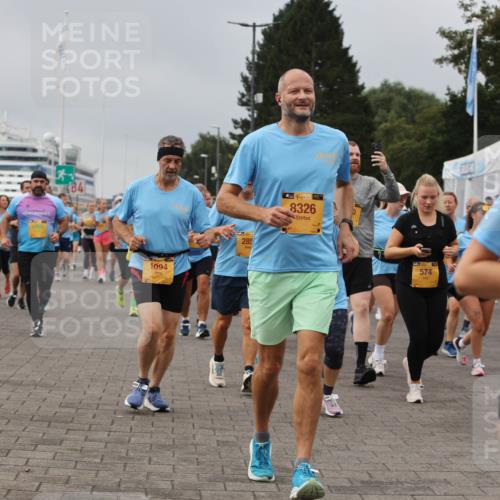 13.09.2026 - Kiel Lauf Andreas Tolksdorf http://msf.ph/oto/10412352 13.09.2026 10:02:45 Kiellinie 6409, 1094, 285, 38, 8326, 574 meine-sportfotos.de