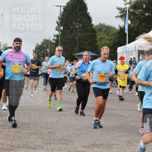 13.09.2026 - Kiel Lauf Andreas Tolksdorf http://msf.ph/oto/10412403 13.09.2026 10:02:48 Kiellinie 39, 6409, 1007, 39, 12669, 39, 453 meine-sportfotos.de