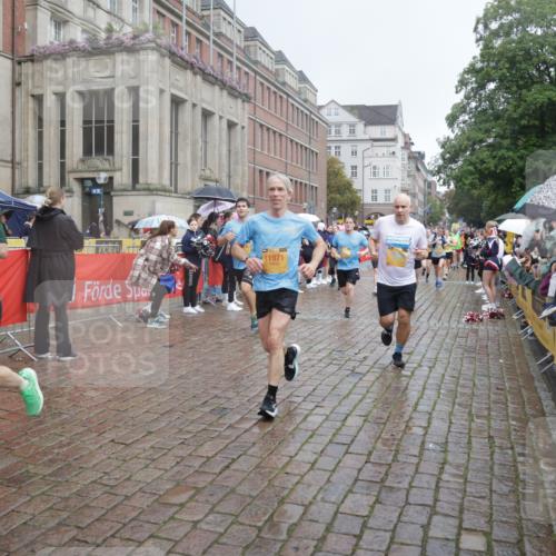 13.09.2026 - Kiel Lauf Yannick Fuchs http://msf.ph/oto/10412434 13.09.2026 10:43:40 Ziel 149, 1536, 2317, 3123, 4143, 4493, 4541, 4669, 4850, 4941, 5059, 5127, 5419, 6368, 6716, 7351, 8037, 9281, 9337, 9823, 10247, 10683, 11067, 11213, 11438, 11774, 12763, 12778, 245, 485, 534, 610, 681, 1069, 1121, 1178, 1290, 1500, 1720, 1780, 1931, 2119, 2131, 2376, 2502, 2633, 2680, 2800, 2887, 2954, 3132, 3169, 3911, 3976, 4124, 4218, 4282, 4690, 4718, 4825, 5070, 5222, 5414, 5679, 5715, 5848, 6079, 6139, 6231, 6422, 6492, 6536, 6655, 1977, 5437 meine-sportfotos.de