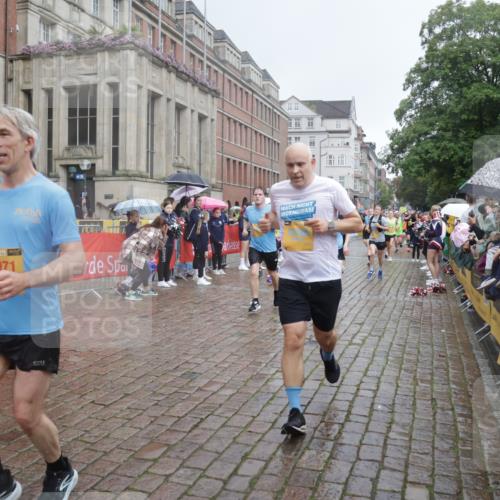 13.09.2026 - Kiel Lauf Yannick Fuchs http://msf.ph/oto/10412451 13.09.2026 10:43:41 Ziel 149, 1029, 1536, 2317, 3123, 3292, 4143, 4493, 4541, 4669, 4850, 4941, 5059, 5127, 5419, 6368, 6716, 7351, 8037, 9281, 9337, 9823, 10247, 10683, 11067, 11213, 11438, 11774, 12763, 12778, 245, 485, 534, 610, 681, 1069, 1121, 1178, 1500, 1720, 1780, 2119, 2131, 2376, 2633, 2680, 2800, 2887, 2954, 3132, 3169, 3911, 3976, 4124, 4218, 4282, 4690, 4718, 5070, 5222, 5414, 5679, 5715, 5848, 6079, 6139, 6231, 6422, 6492, 6536, 6655, 1977, 5437 meine-sportfotos.de