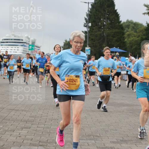13.09.2026 - Kiel Lauf Andreas Tolksdorf http://msf.ph/oto/10412506 13.09.2026 10:02:57 Kiellinie 10241, 10440, 38, 5621, 11935 meine-sportfotos.de